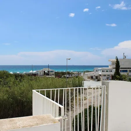 Villa Fronte Mare Via Delle Dune *